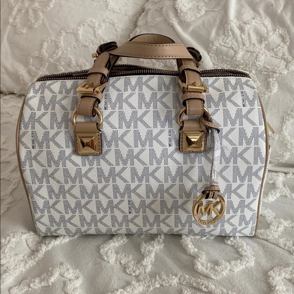 Michael kors purse